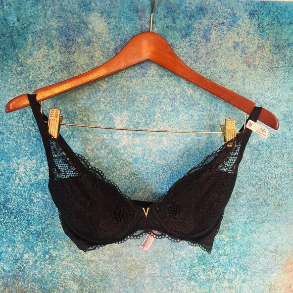 Victoria Secert Lace Bra - Picture 1 of 3